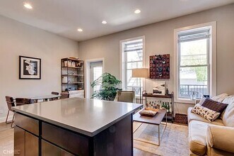 853 N Winchester Ave in Chicago, IL - Building Photo - Building Photo