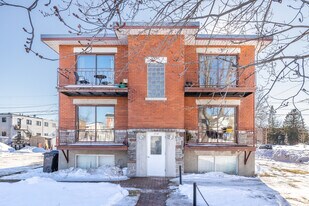 2220 Vallières Rue in Laval, QC - Building Photo