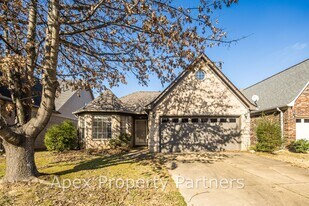 9860 Southern Oak Way in Olive Branch, MS - Building Photo