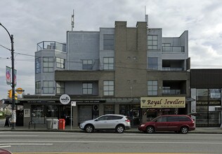 206 E 49th Ave in Vancouver, BC - Building Photo - Building Photo