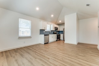 The Woodruff at Bishop Ridge in Dallas, TX - Building Photo - Building Photo