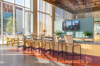 Sol Modern in Phoenix, AZ - Foto de edificio - Lobby
