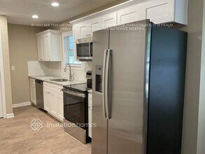 270 Valley View Dr in Fairburn, GA - Building Photo - Building Photo