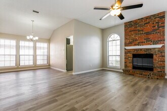 1408 Chapman Dr in Lancaster, TX - Building Photo - Building Photo