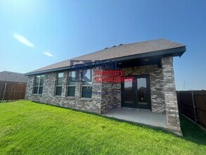 8217 Catclaw Pr in Godley, TX - Building Photo - Building Photo