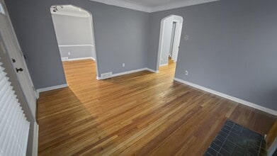 3625 Chatsworth St in Detroit, MI - Building Photo - Building Photo