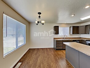 2484 W 1325 N in Layton, UT - Building Photo - Building Photo