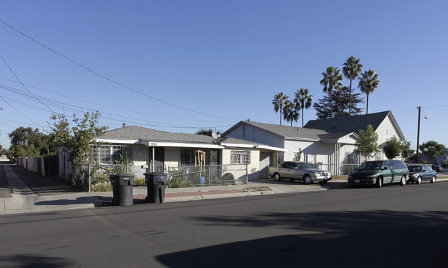 7765-7777 Central Ave in Stanton, CA - Building Photo - Building Photo