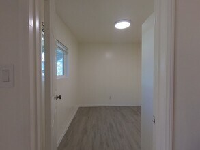 2520 21st St, Unit B in Santa Monica, CA - Building Photo - Building Photo