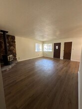 824 Alameda Ave in South Lake Tahoe, CA - Building Photo - Building Photo