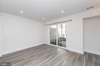 363 Barton Run Blvd in Evesham, NJ - Building Photo - Building Photo