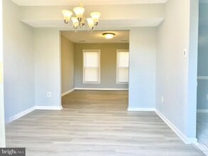 1306 Mistyvale St in Herndon, VA - Building Photo - Building Photo