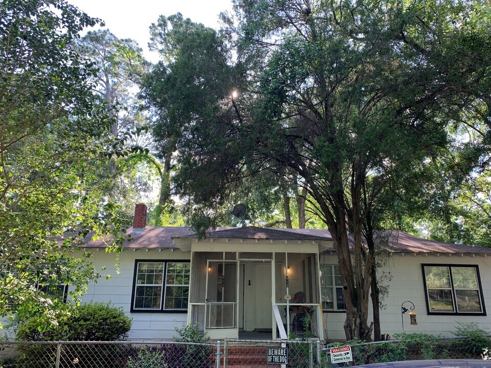 910 Wadsworth St in Tallahassee, FL - Building Photo