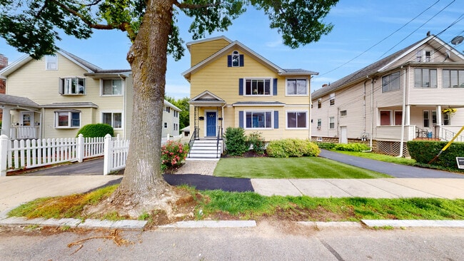 78 Margaret St in Arlington, MA - Building Photo - Building Photo