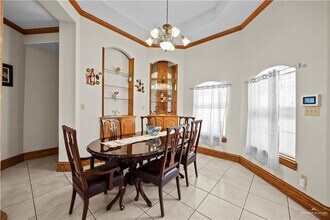 23 E Champion St in Edinburg, TX - Building Photo - Building Photo