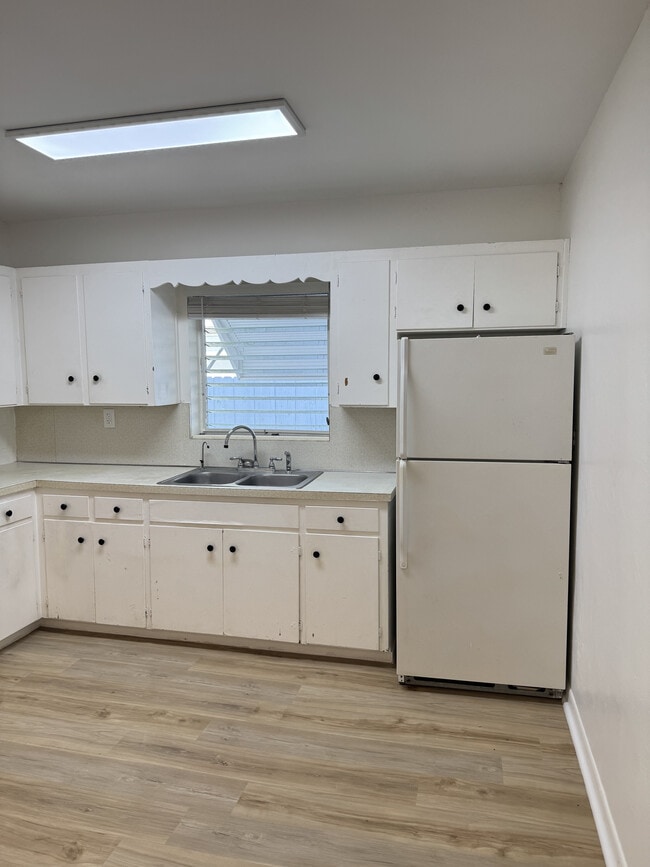 433 45th St in West Palm Beach, FL - Foto de edificio - Building Photo