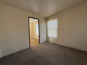 200 1/2 Fillmore St in Taft, CA - Building Photo - Building Photo