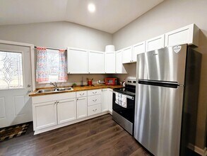 512 S 6th St in Terre Haute, IN - Building Photo - Building Photo