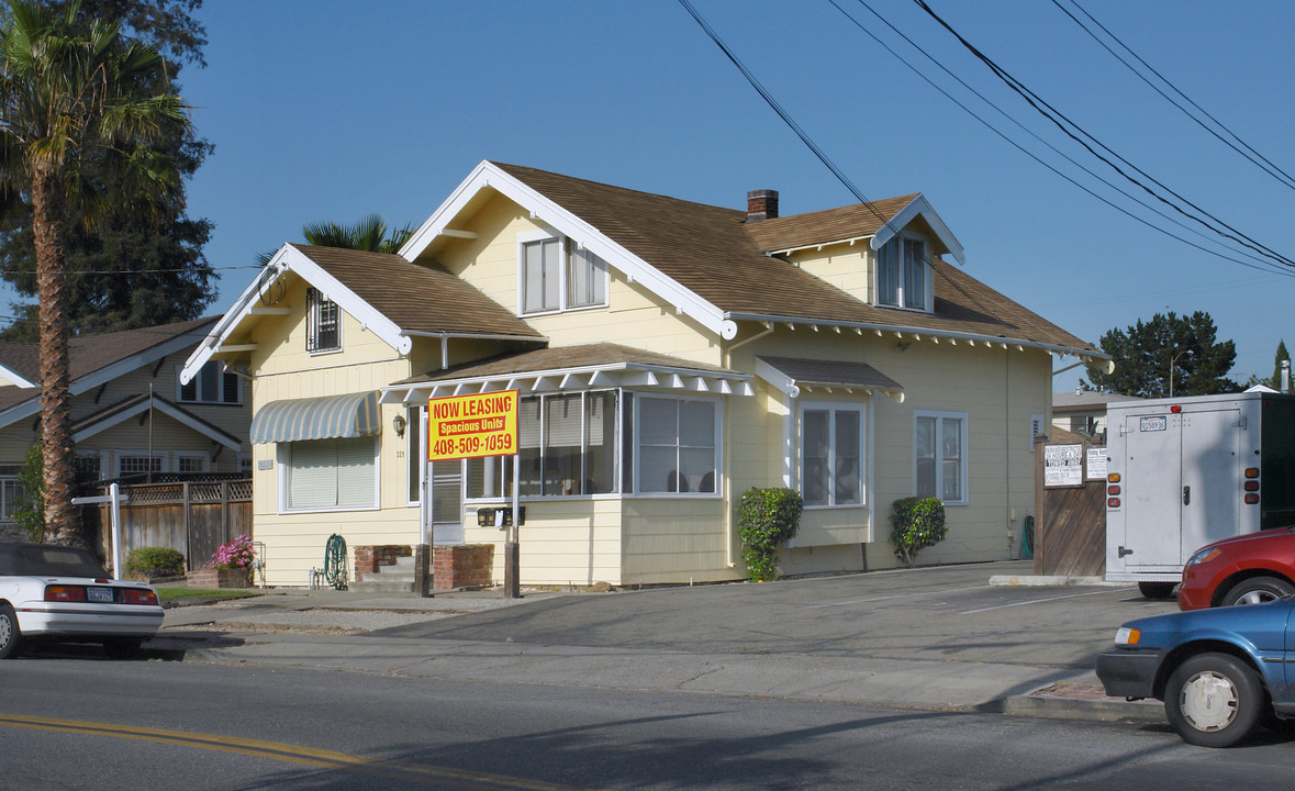 329 Leigh Ave in San Jose, CA - Building Photo