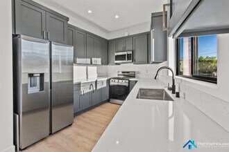 3005 La Paz Dr in Los Angeles, CA - Building Photo - Building Photo