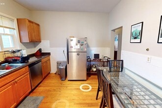 24 Tufts St, Unit 2 in Cambridge, MA - Building Photo - Building Photo