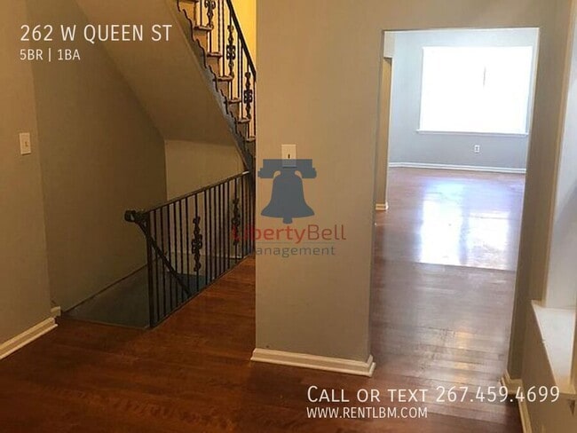 262 W Queen Ln in Philadelphia, PA - Building Photo - Building Photo