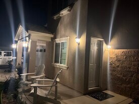 300 White Gate Pl in San Jacinto, CA - Building Photo