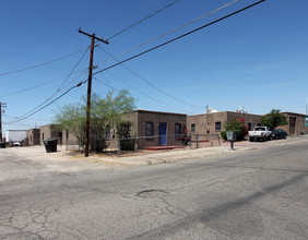 7 Apartments & Industrial Bldg in Tucson, AZ - Building Photo - Building Photo