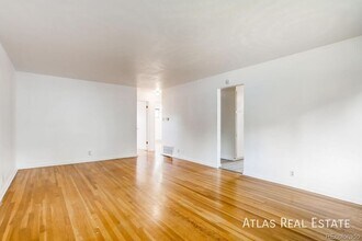 1304 W Crestline Ave in Littleton, CO - Building Photo - Building Photo