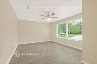 2733 River Oak Dr in Orange Park, FL - Building Photo - Building Photo