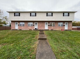 1001-1007-1007 Brown Rd in Columbus, OH - Building Photo