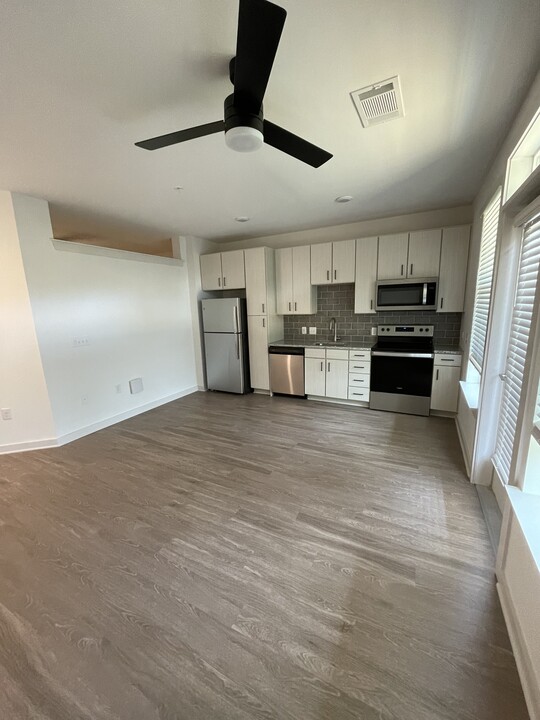 1825 Morehead Ridge Dr in Charlotte, NC - Building Photo