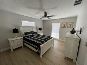 2601 W Carandis Rd in West Palm Beach, FL - Building Photo - Building Photo