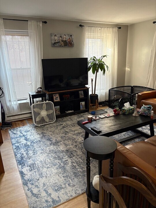 90 St Botolph St in Boston, MA - Building Photo