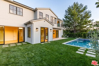 9929 Anthony Pl in Beverly Hills, CA - Building Photo - Building Photo