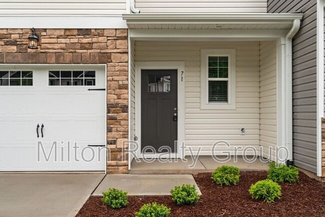 71 Village Edge Dr in Lillington, NC - Building Photo - Building Photo