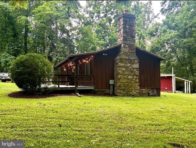 19324 Mountain Spring Ln in Leesburg, VA - Building Photo - Building Photo