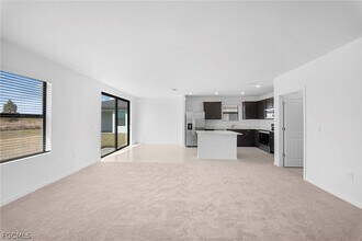 258 Silent Lk Dr in Lehigh Acres, FL - Building Photo - Building Photo