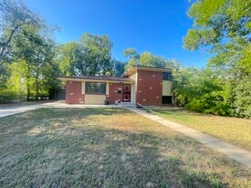 12752 E Park Lane Dr in Aurora, CO - Building Photo