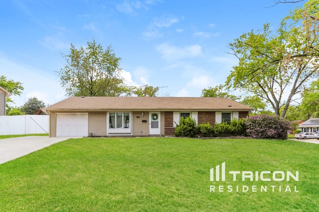 property at 14908 Hopkins Ct