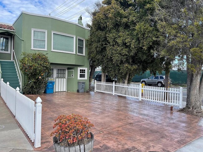 property at 102 Florida Ave