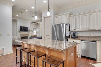 225 Rosemary Pl in Lafayette, LA - Building Photo - Building Photo