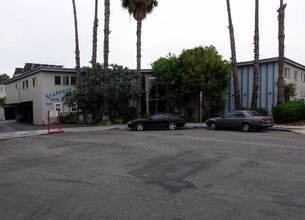 Pacific Apartment Homes in El Segundo, CA - Foto de edificio - Building Photo
