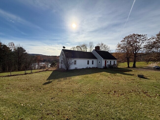 94 W Princeton Rd in Westminster, MA - Building Photo - Building Photo