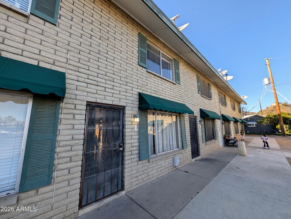 9228 N 7th Ave in Phoenix, AZ - Building Photo