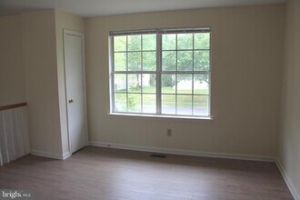 29239 Corbin Pkwy in Easton, MD - Foto de edificio - Building Photo