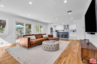 3225 Futura Point in Thousand Oaks, CA - Building Photo - Building Photo