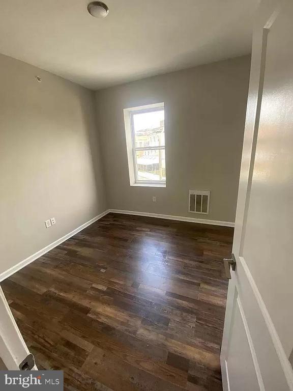 1470 N 52nd St in Philadelphia, PA - Foto de edificio - Building Photo