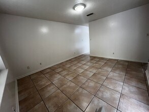913 Landry St in Fort Walton Beach, FL - Building Photo - Building Photo