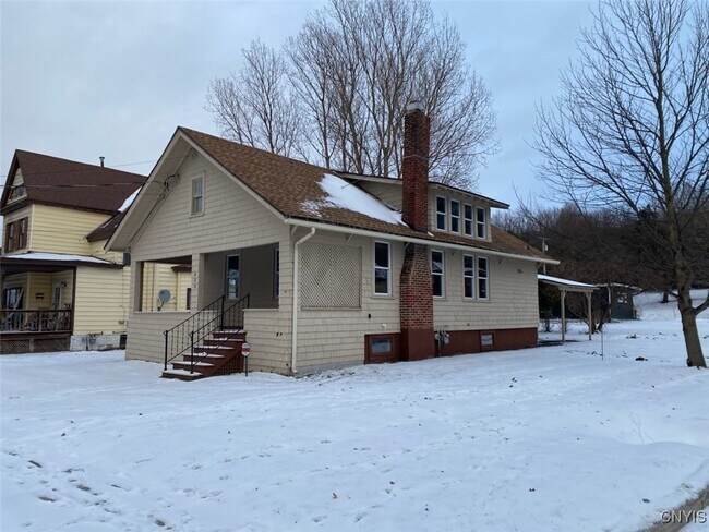 400 Pawling St in Watertown, NY - Building Photo - Building Photo